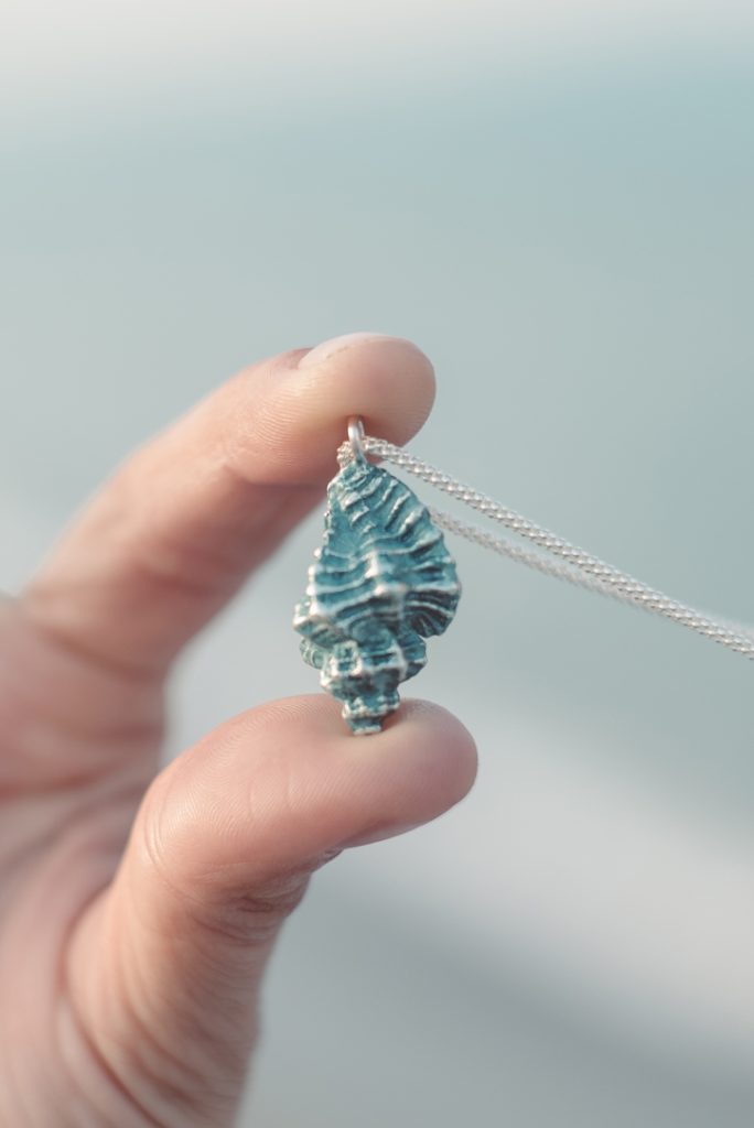 colgante plata turquesa caracola de mar